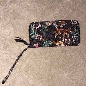 Vera Bradley RFID Accordion Wristlet in the "Bali Jungle" pattern